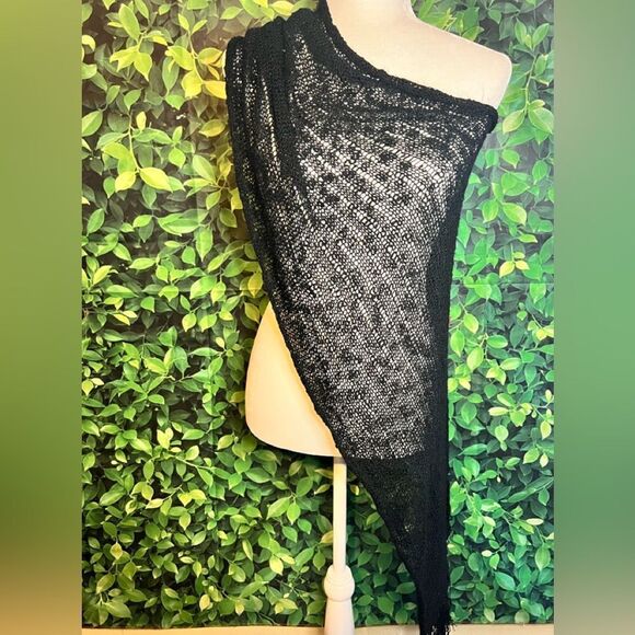 Fetching   - Picture 1 of 2